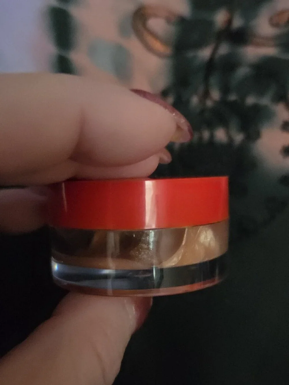 Revlon ww84 compact
